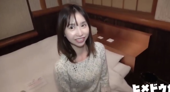 Take a pure beautiful little Japanese girl to the hotel