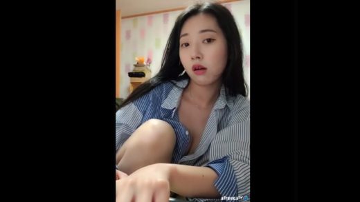 Korean Teen Girl Gets Pounded Deep